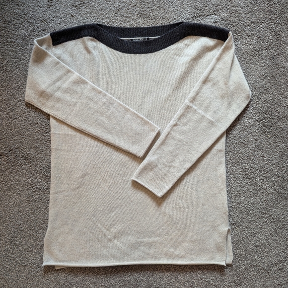 Lord & Taylor 100% Cashmere Sweater - Picture 2 of 5